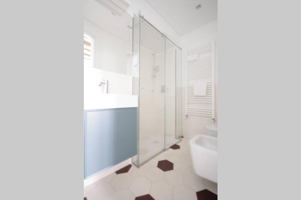 Charmant Maison In Centro Турин Экстерьер фото